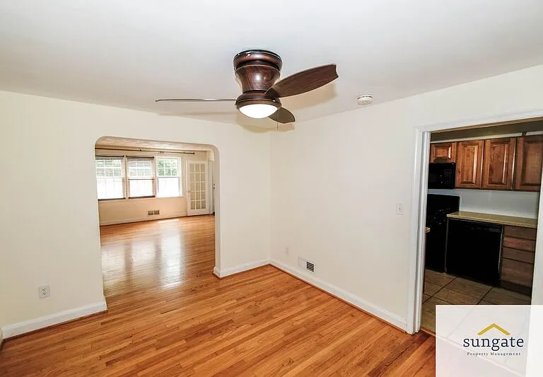 8616 Pleasant Plains Rd — Photo 8