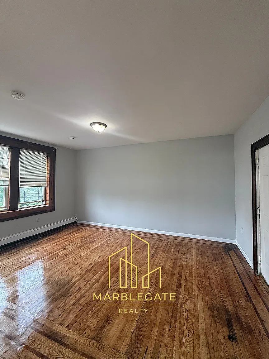 1 bed, 650 sqft, $1,600 — Photo 3