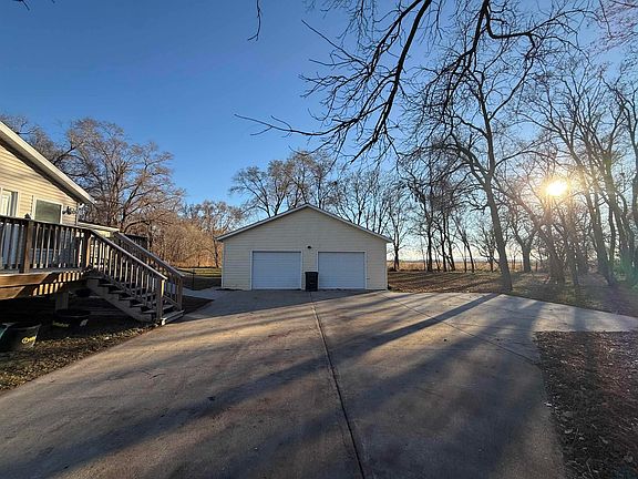 2nd image of 760 155th St