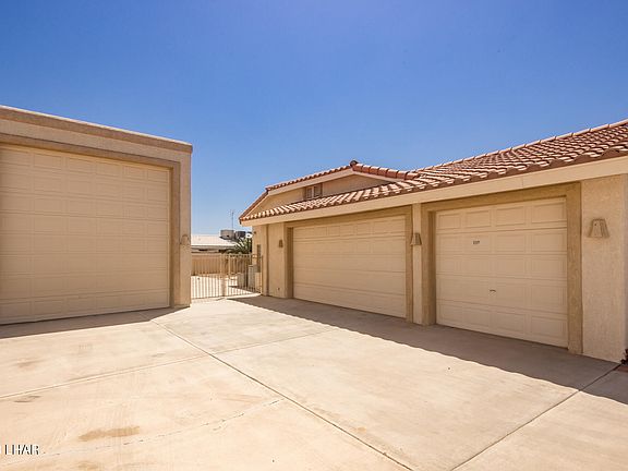 4th image of 2520 Lema Dr