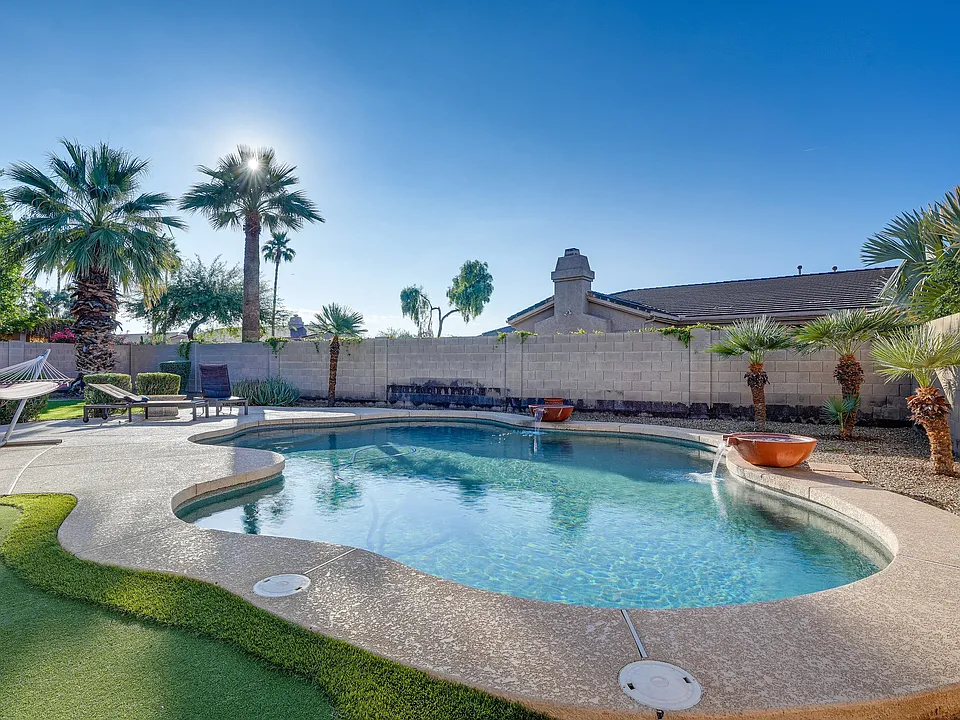 13387 W Coronado Rd