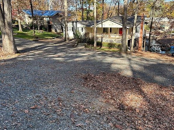 494 Deerfield Rd