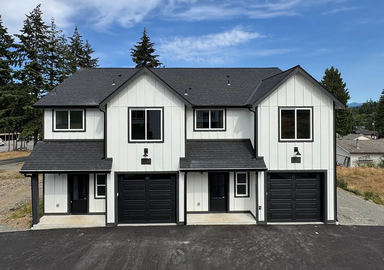 1106 W Lauridsen Blvd — Photo 3