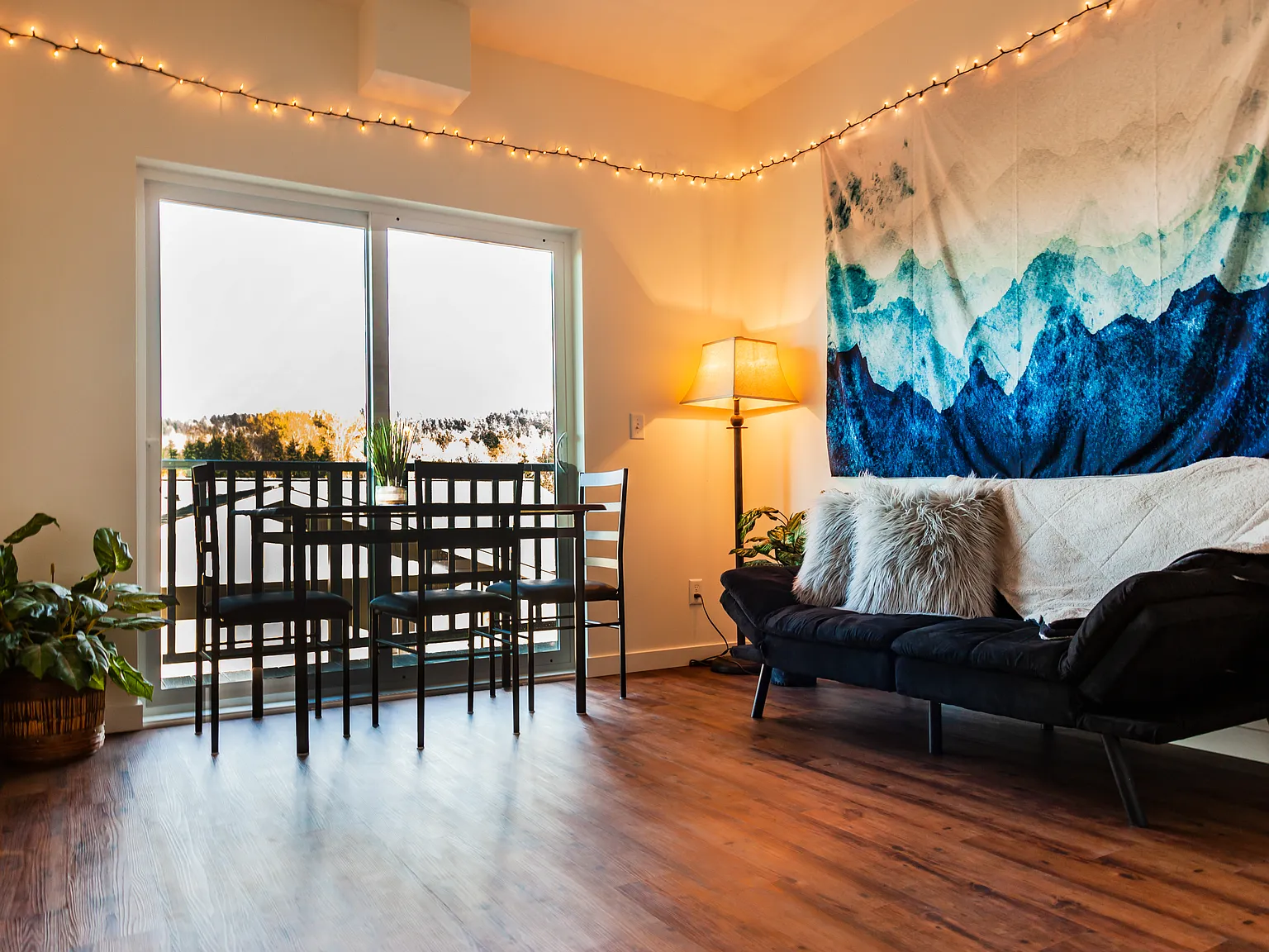 3 bed 2 bath apartment available Sept 1 - first month's rent is free! — Photo 2