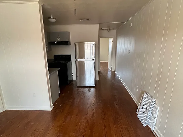 20 Hickory Ave #F — Photo 2
