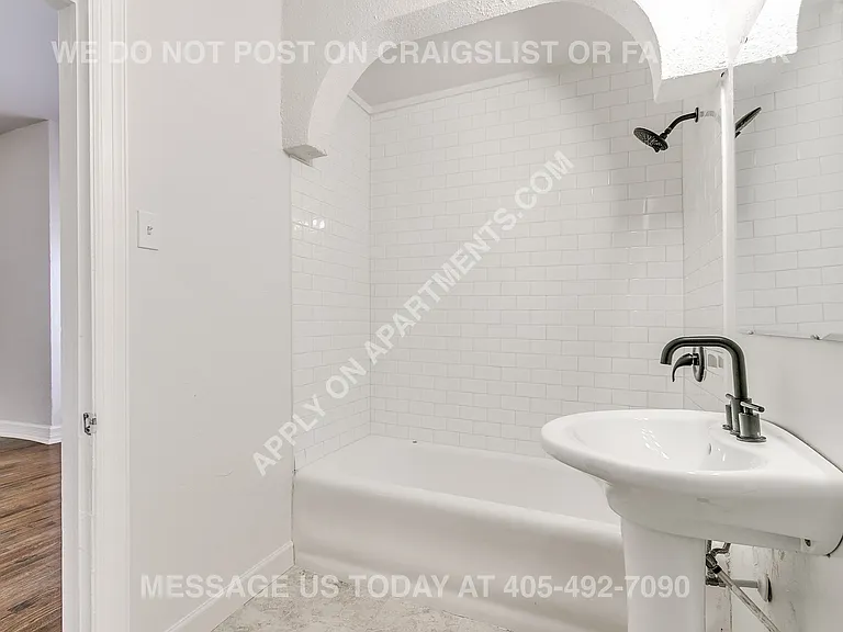 1130 NW 39th St #1130.5 — Photo 21