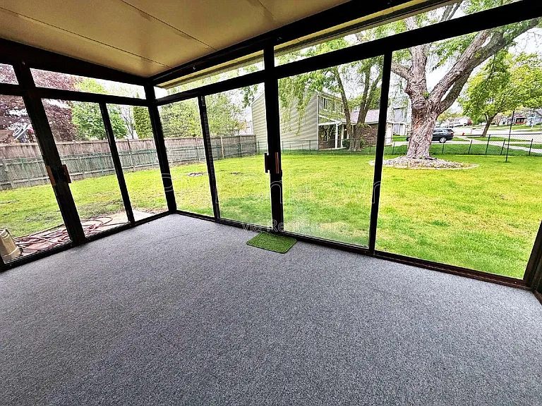 800 W Beechtree Ln — Photo 25