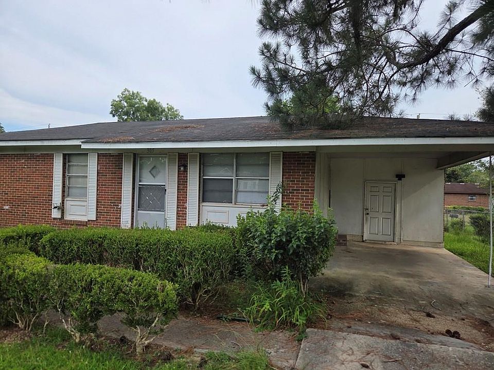 1st image of 305 W 27th Ave