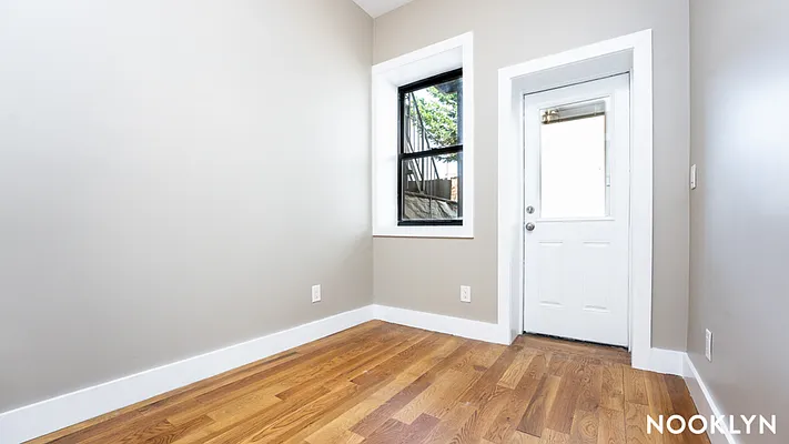 Rented by Nooklyn NYC LLC | media 21