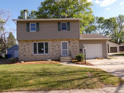 108 15th Ave, Charles City, IA, 50616