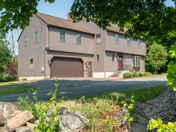 217 Maple St, Danvers, MA 01923