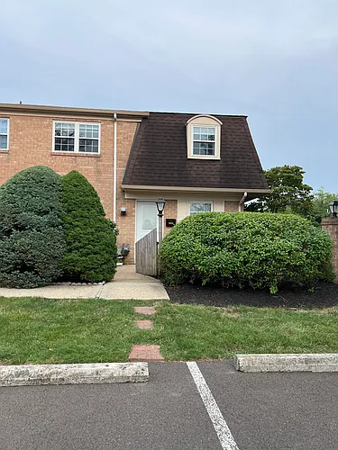 260 Arbour Ct Photo 1