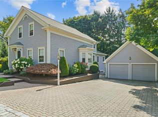 34 Mawney St, East Greenwich, RI 02818