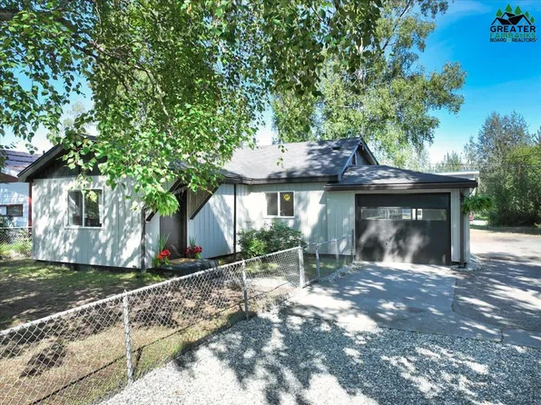 220 Craig Ave, Fairbanks, AK 99701