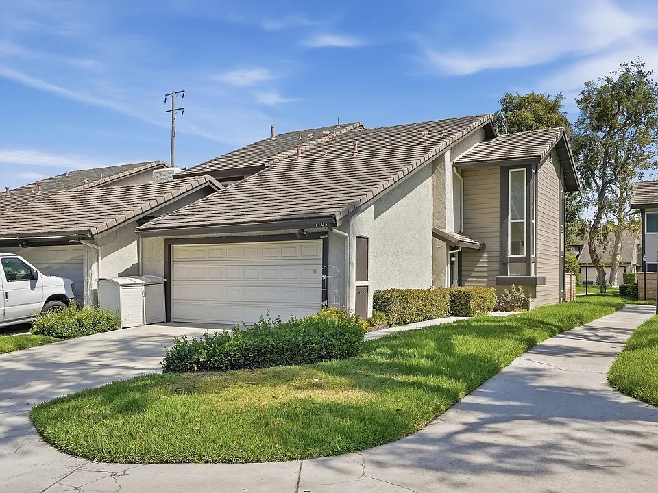 17030 Mount Lilita Ct