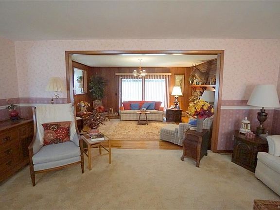 5th image of 73 Remwood Ave