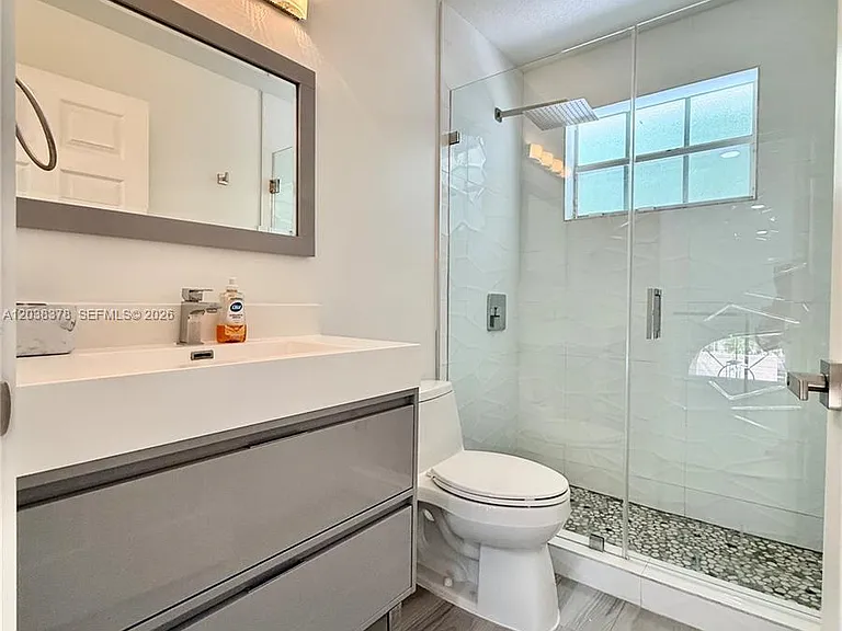 9425 NW 47th Ter — Photo 21