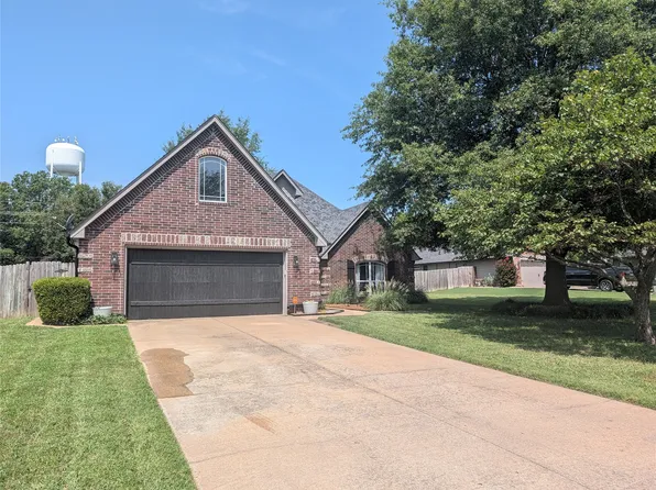 25600 Briar Dr, Claremore, OK 74019