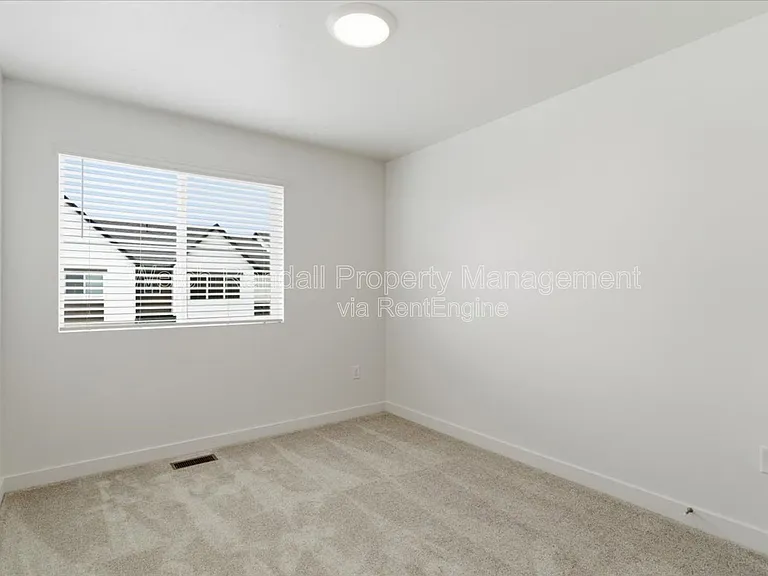 3672 S 4525 W — Photo 21