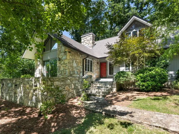 25 E Forest Rd, Asheville, NC 28803