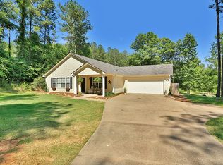 213 Old Carrollton Rd, Newnan, GA 30263