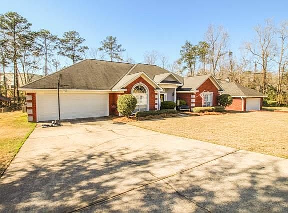 3rd image of 2813 Creekstone Ln