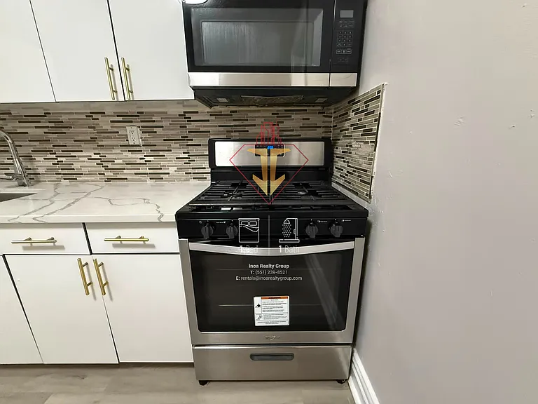 168-170 Harrison Ave #22 — Photo 8