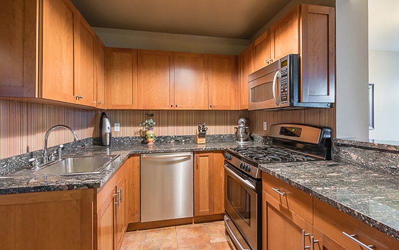 2nd image of 937 Union St APT 6A