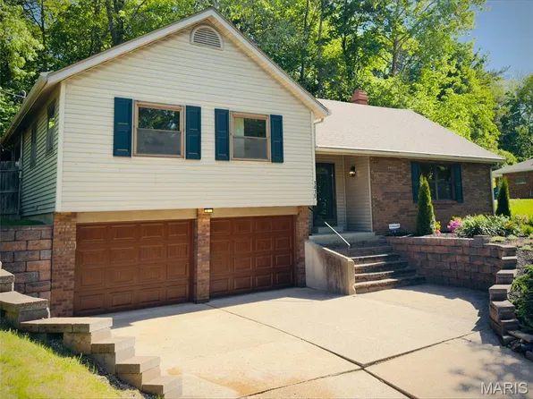 1415 W Main St, Collinsville, IL 62234