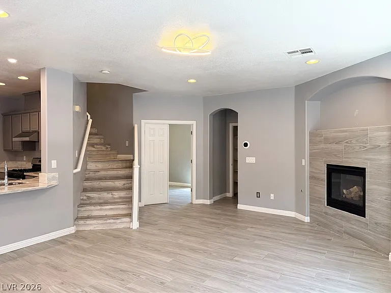 10329 Kalang St — Photo 9
