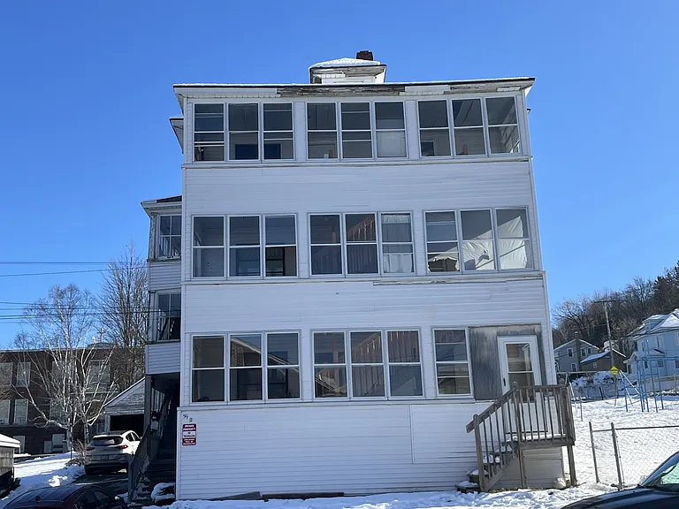 598 Sullivan St #3 — Photo 6