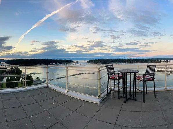 38 Front St #805, Nanaimo, BC V9R 0B8