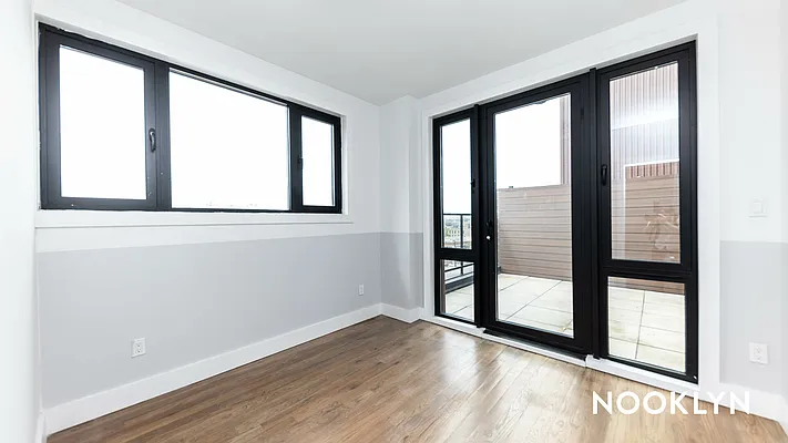 Rented by Nooklyn NYC LLC | media 131