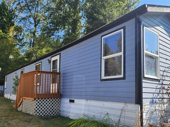 7701 Hardeson Road #76, Everett, WA 98203