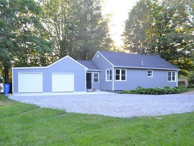 11 Country Hill Rd, Cumberland, RI, 02864