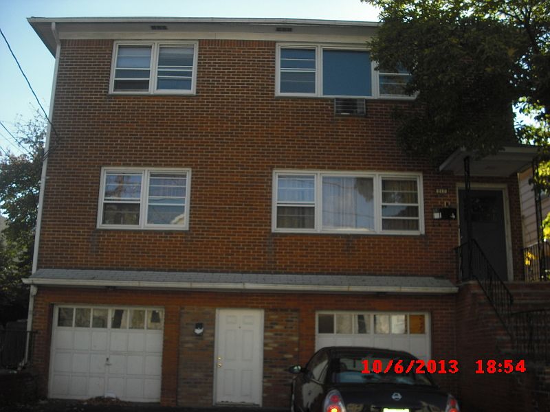 2nd image of 217 19th Ave