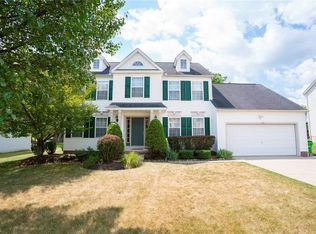 1380 Walnut Ridge Dr, Uniontown, OH 44685