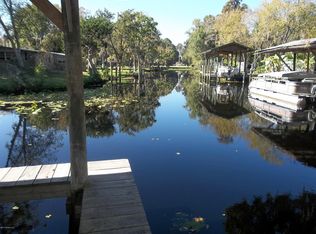 143 Rivershore Dr, San Mateo, FL 32187