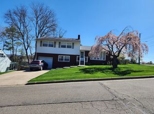 3000 Columbia Dr, Endwell, NY 13760