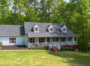 1233 Hardwood Trl, Burns, TN 37029