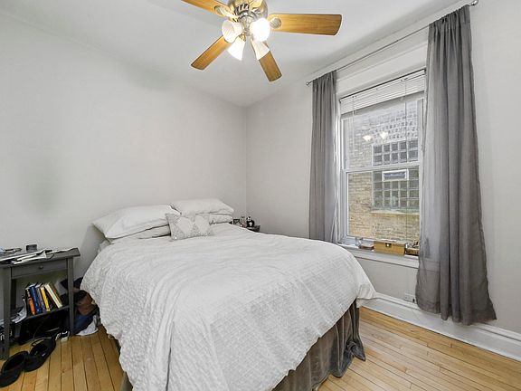 2nd image of 1762 W Winnemac Ave #1