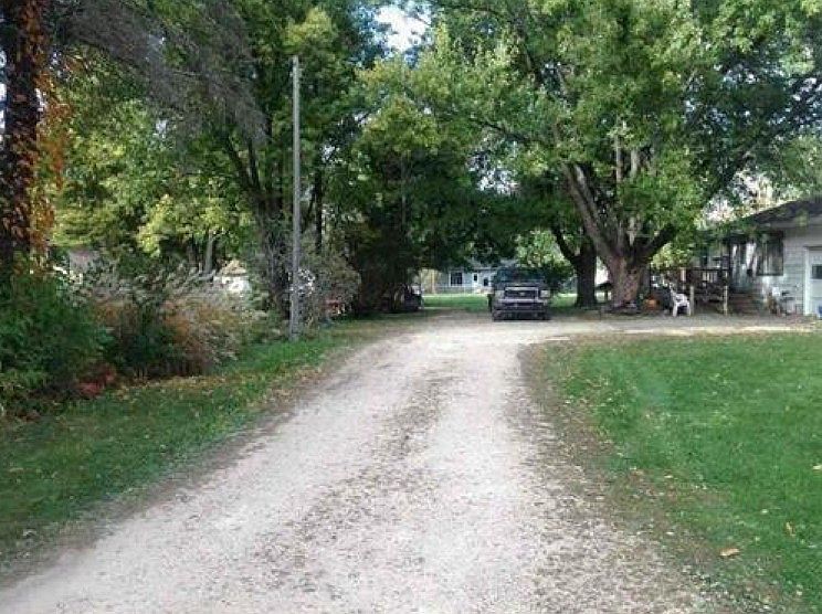 2nd image of 409 Lawrence Dr