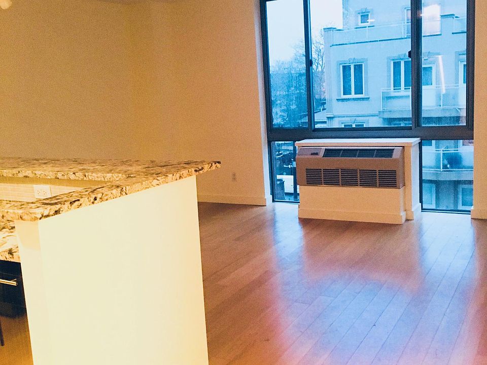 1st image of 2750 E 12th St APT 3K