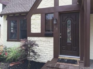 48 Cunningham Ave, Floral Park, NY 11001