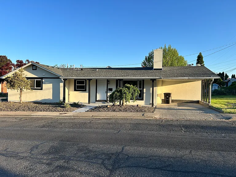 2902 Bonnie Doon Ave — Photo 7