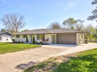3950 N Thomas Rd, Freeland, MI 48623