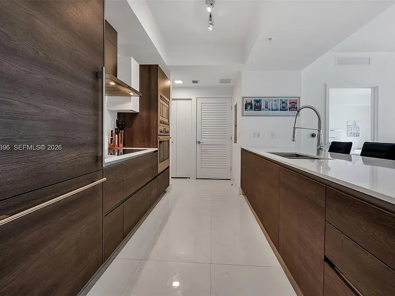 301 Altara Ave #824 — Photo 12