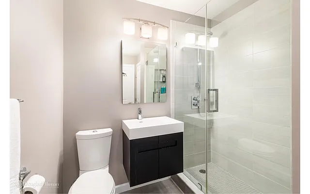 Sold by Douglas Elliman | media 10