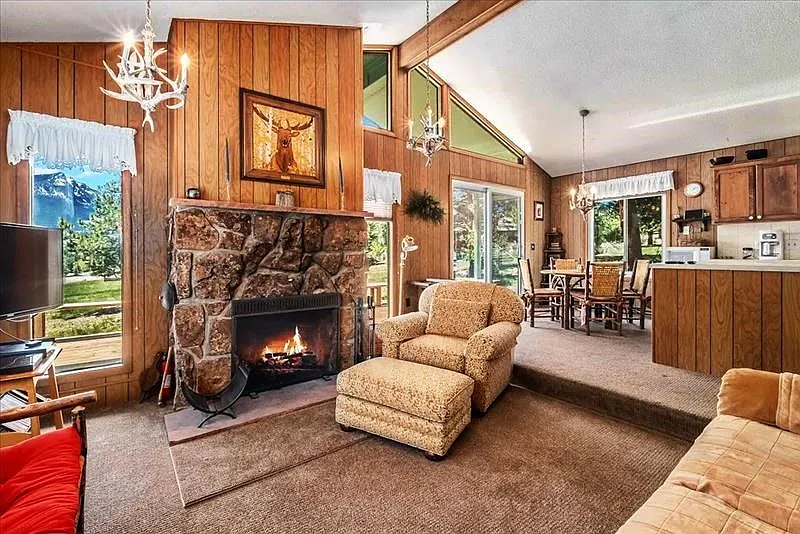 2 bed, 960 sqft, $2,000 — Photo 2