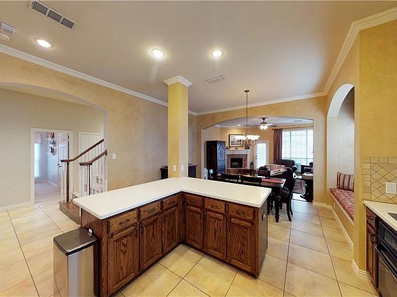 5th image of 2868 Barnhill Ln